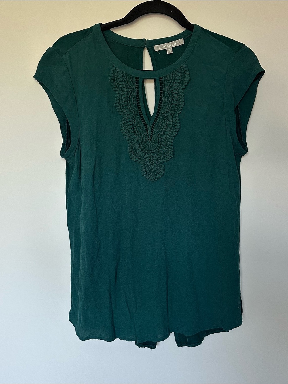 Daniel Rainn Quin Top Green Cap Sleeve Crochet Lace Keyhole Blouse M Bohochic